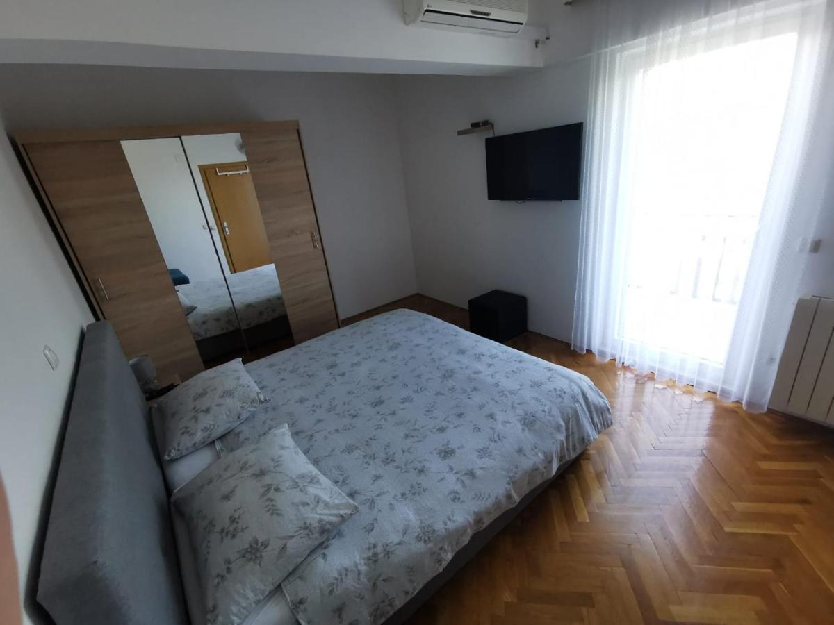Apartment Cirko Kaštela エクステリア 写真