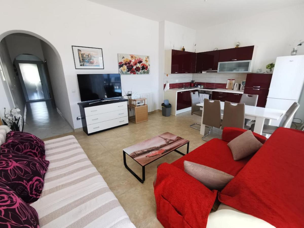 Apartment Cirko Kaštela エクステリア 写真