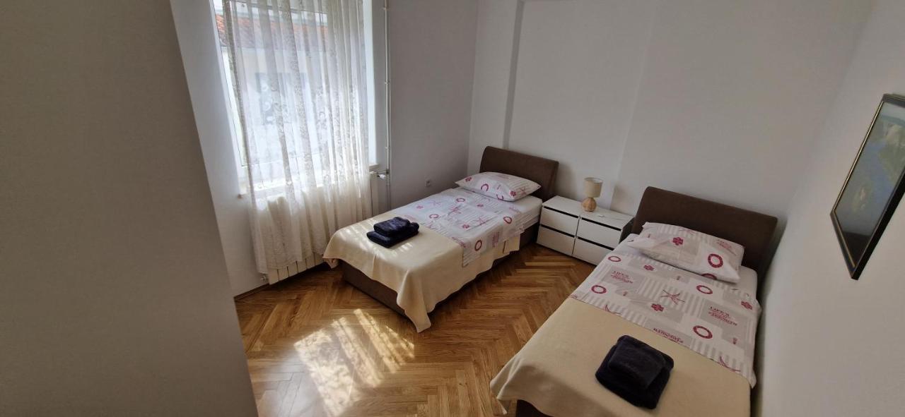 Apartment Cirko Kaštela エクステリア 写真