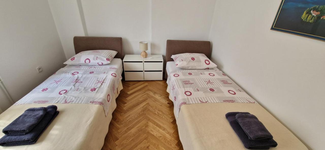 Apartment Cirko Kaštela エクステリア 写真