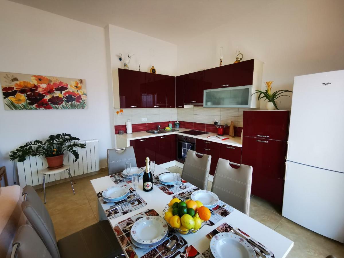 Apartment Cirko Kaštela エクステリア 写真
